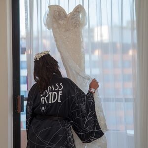 Elegant White Lace Wedding Dress